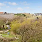Bad, Lejl 69 Apartman *
